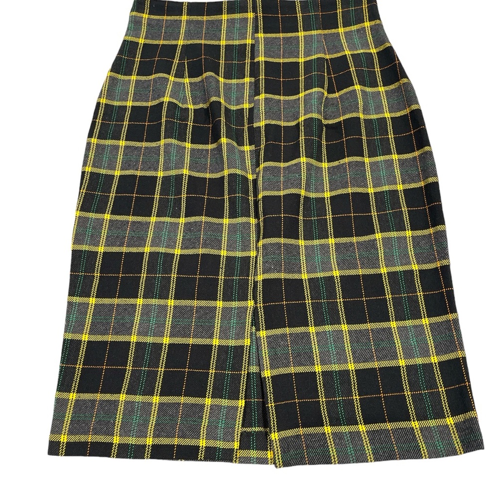 Zara Plaid Skirt and Matching Blouse - Picture 4 of 10